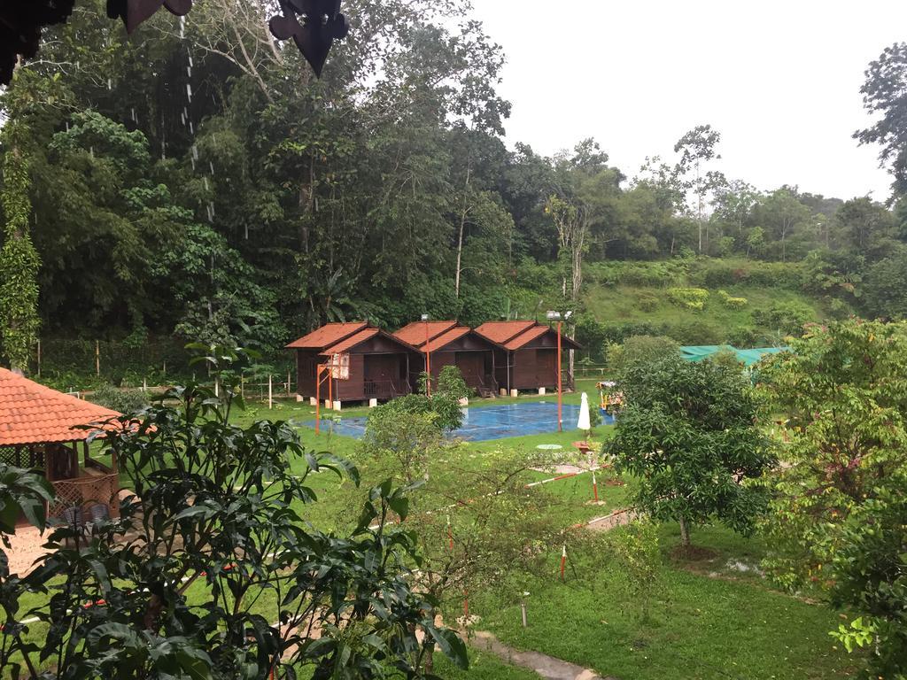 Happy Paradise Kampung Janda Baik Eksteriør bilde