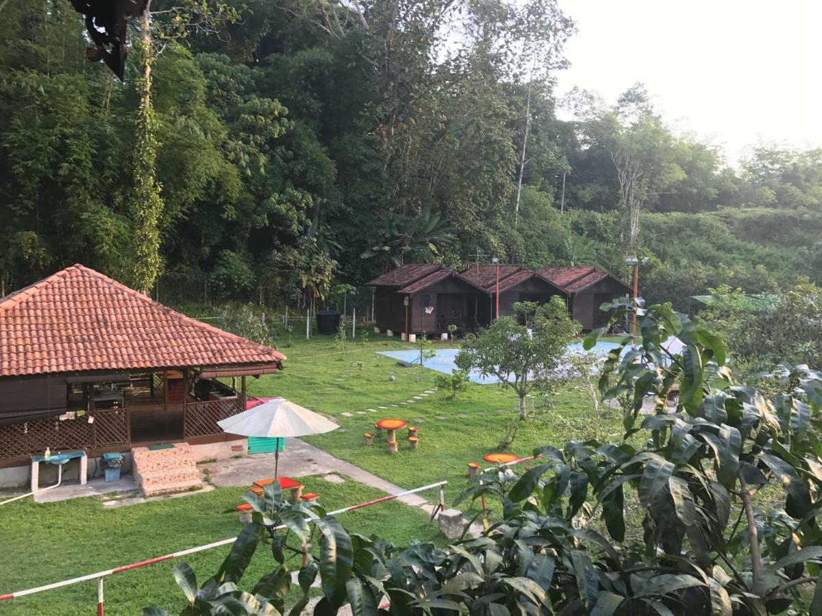 Happy Paradise Kampung Janda Baik Eksteriør bilde